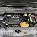 Chevrolet / Tracker LTZ + Teto Solar 1.8 SUV Preto Chevrolet / Tracker LTZ + Teto Solar 1.8 SUV Preto